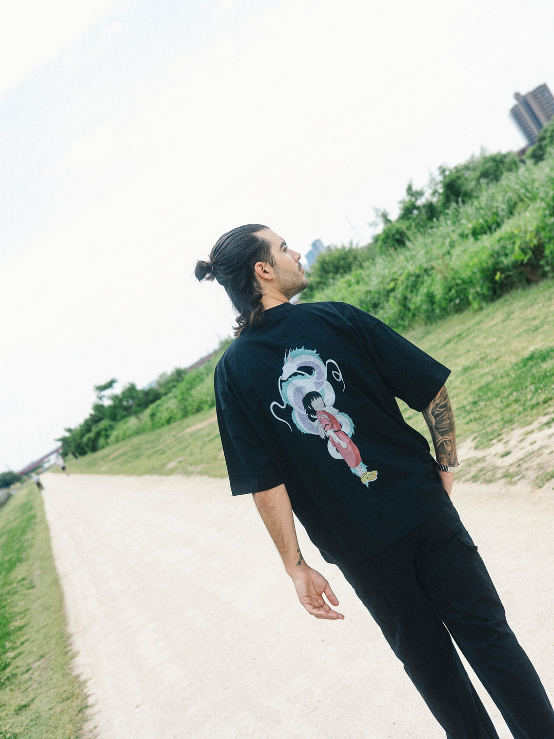 SPIRITED AWAY OVERSIZE TEE