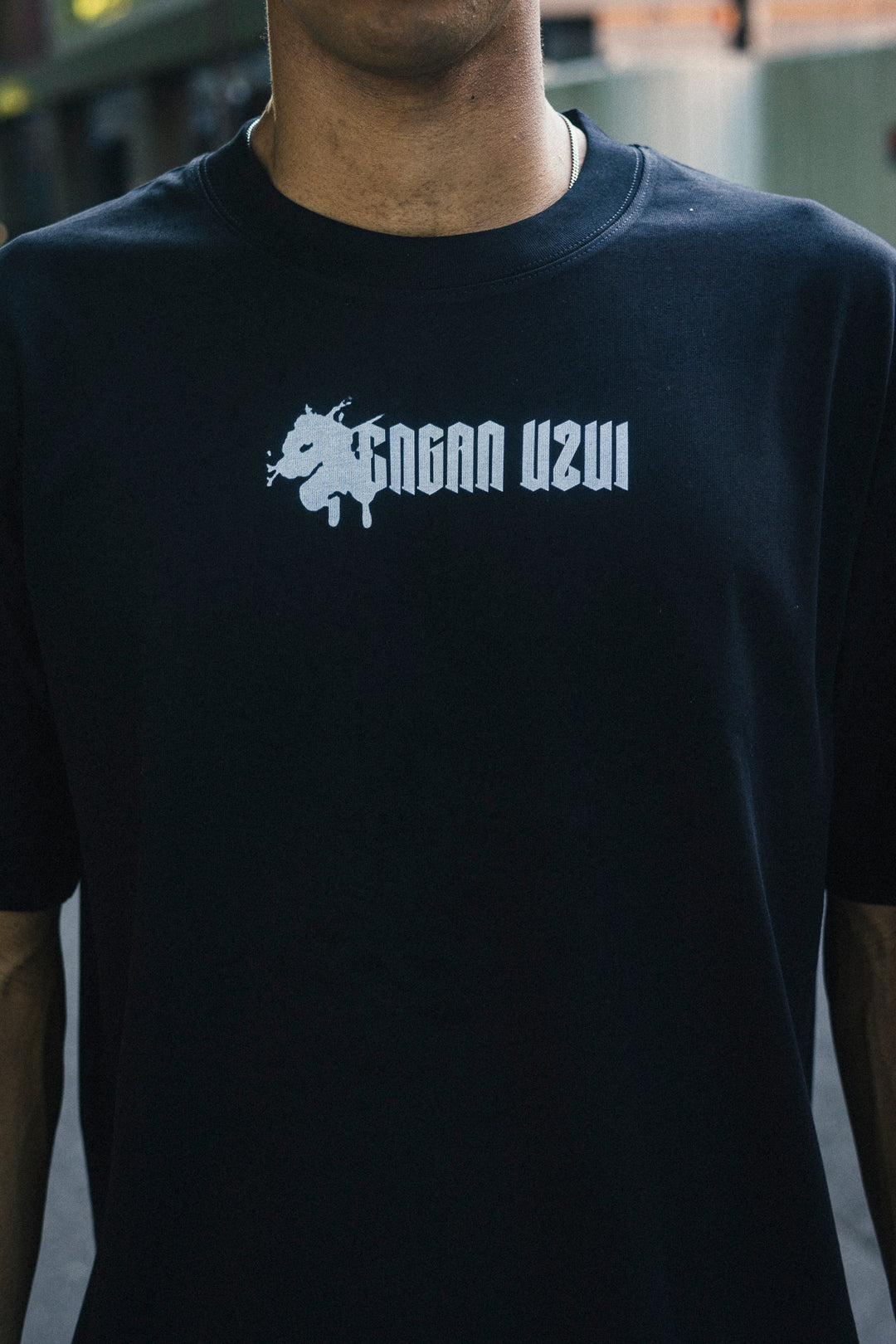 UZUI OVERSIZE TEE